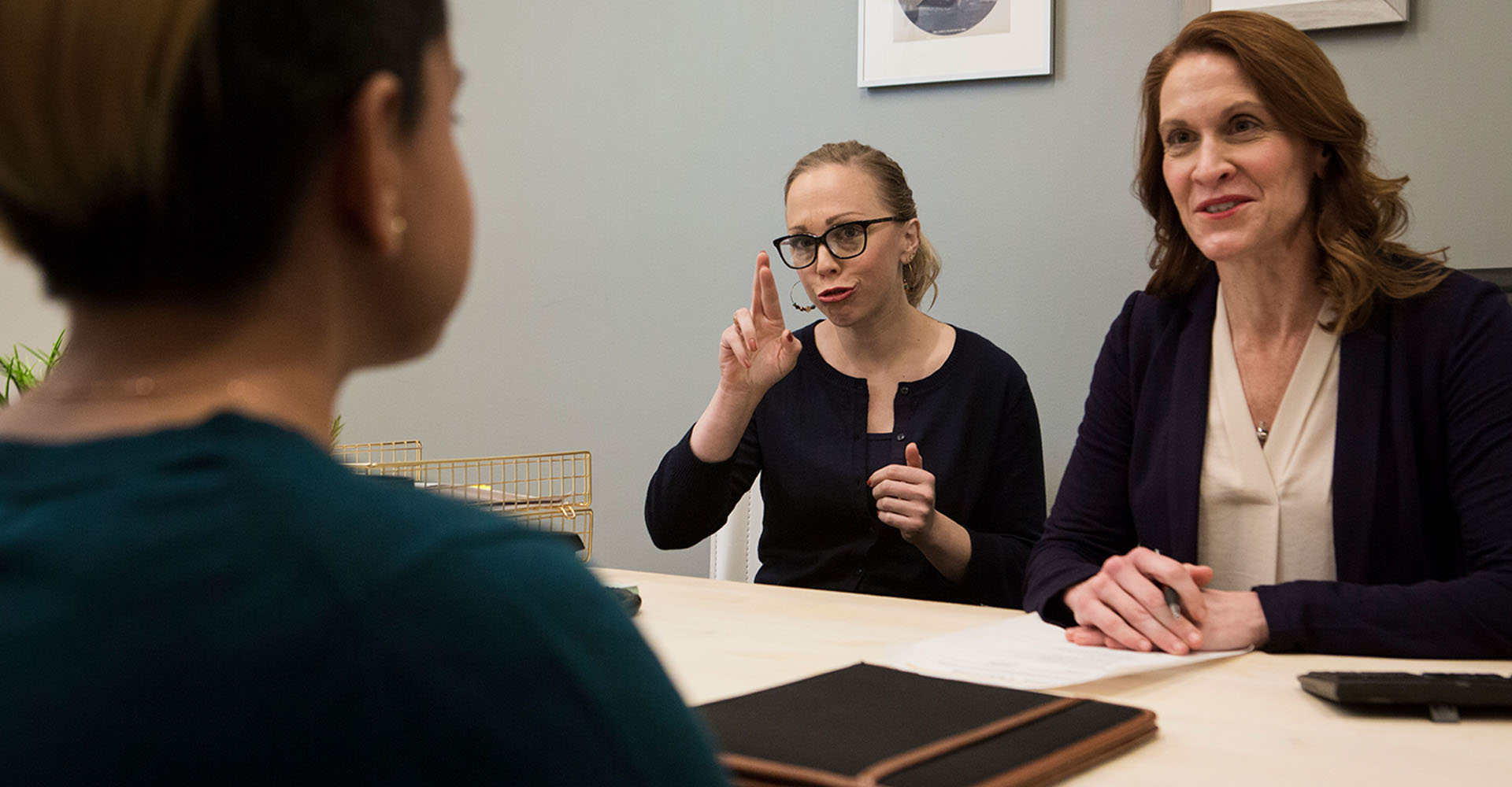 public-sector-on-site-asl-interpreting-web-1920x1000