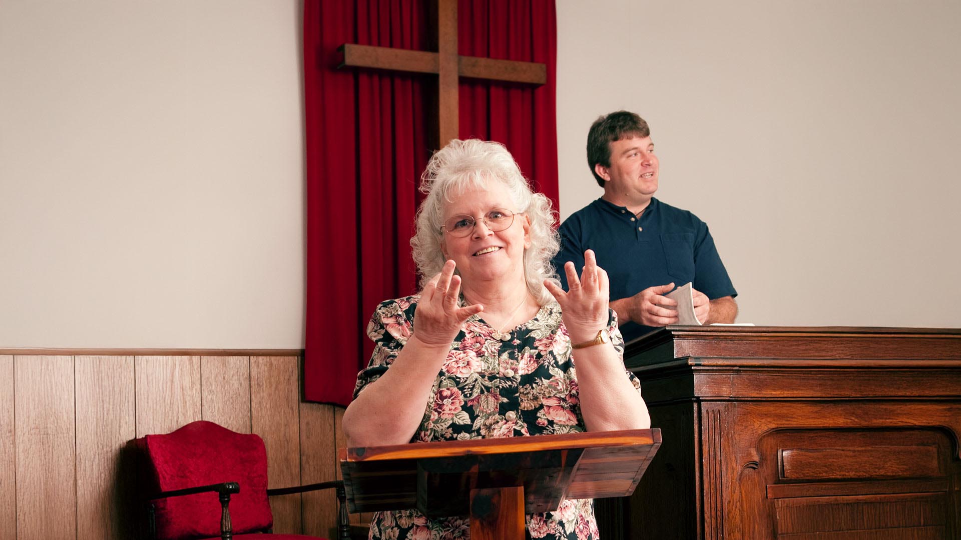 img-5-asl-multilingual-worship-featured-1920x1080